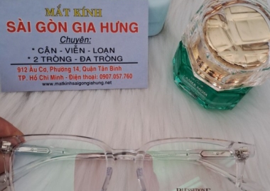 Bí quyết chọn kính cận gọng mỏng siêu đẹp cho người cận thị