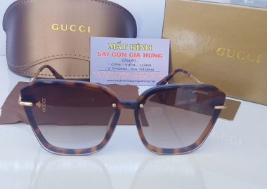 Top Các Loại Kính Mát Đẹp Không Bao Giờ Lỗi Mốt 