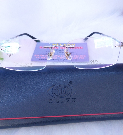 Gọng Kính TITan Cao Cấp OLIVE TT666