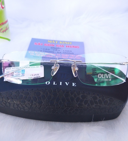 Gọng Kính TiTan Cao Cấp OLIVE TT555