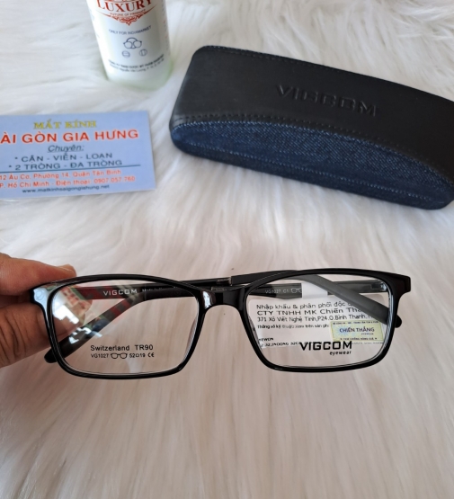 GỌNG NHỰA DẺO VIGCOM VG - 1027 C1